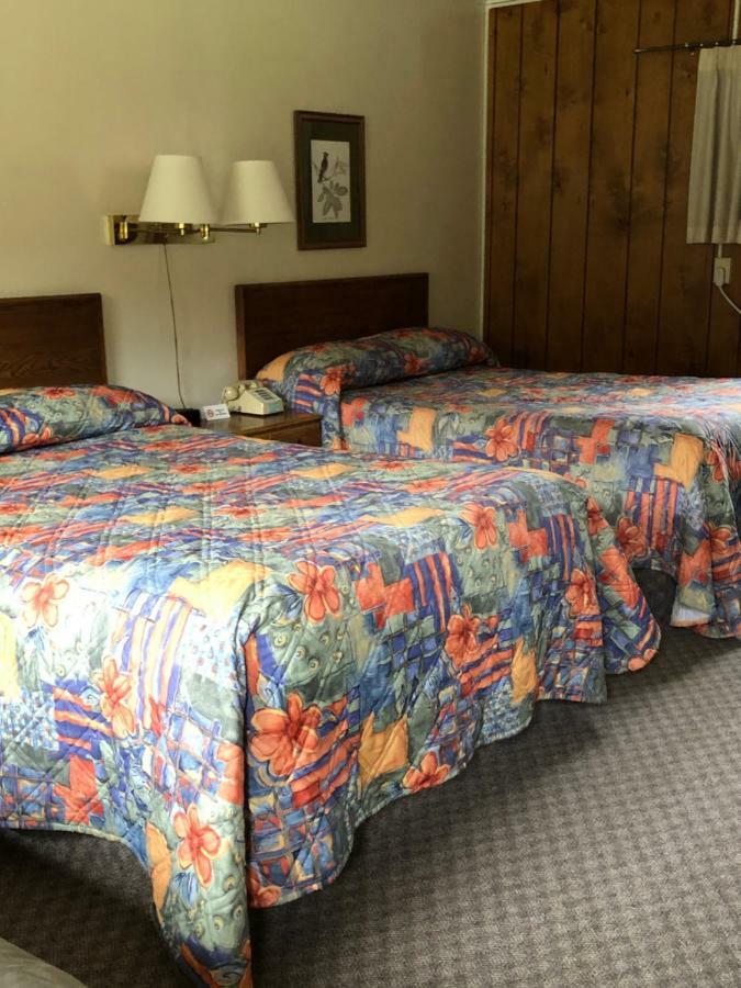 Colton Point Motel Wellsboro Eksteriør bilde